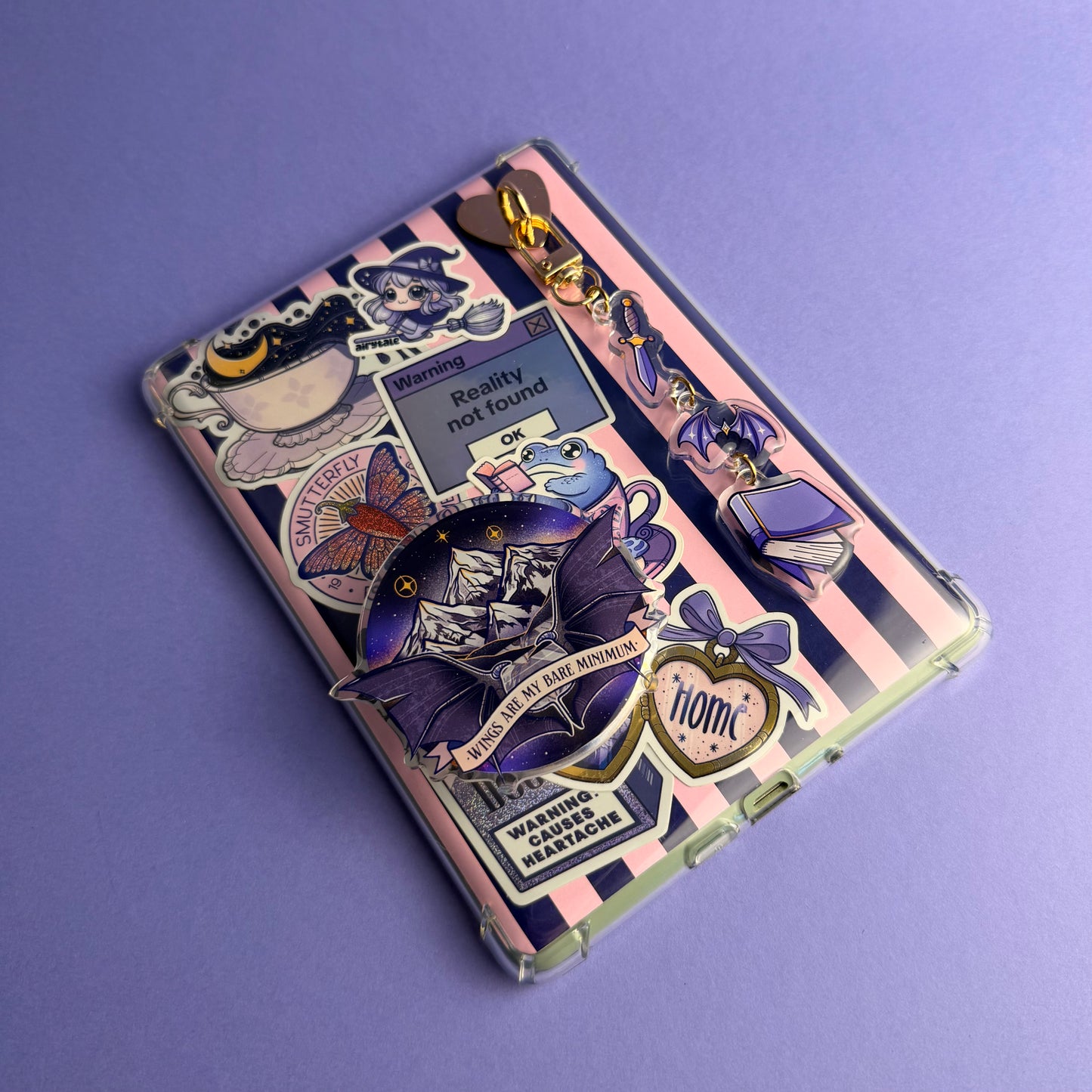 E-Reader-Grip Wings are my bare minimum