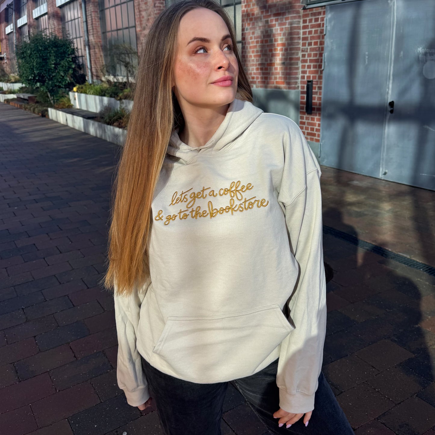 Coffe & Bookstore Hoodie l BESTICKT